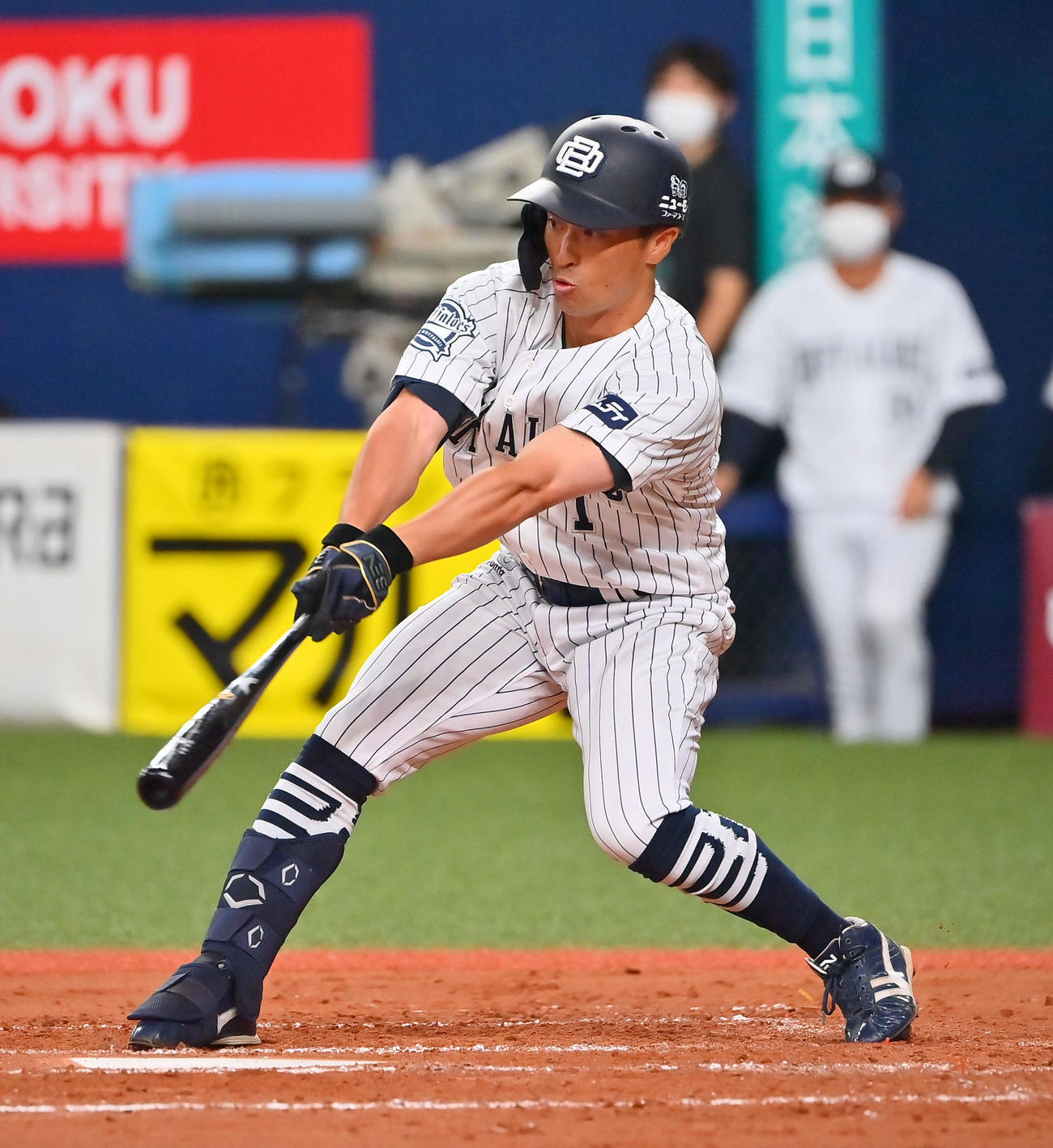 オリックス対ソフトバンク　3回裏オリックス2死三塁、先制の中前適時打を放つ福田（撮影・和賀正仁）