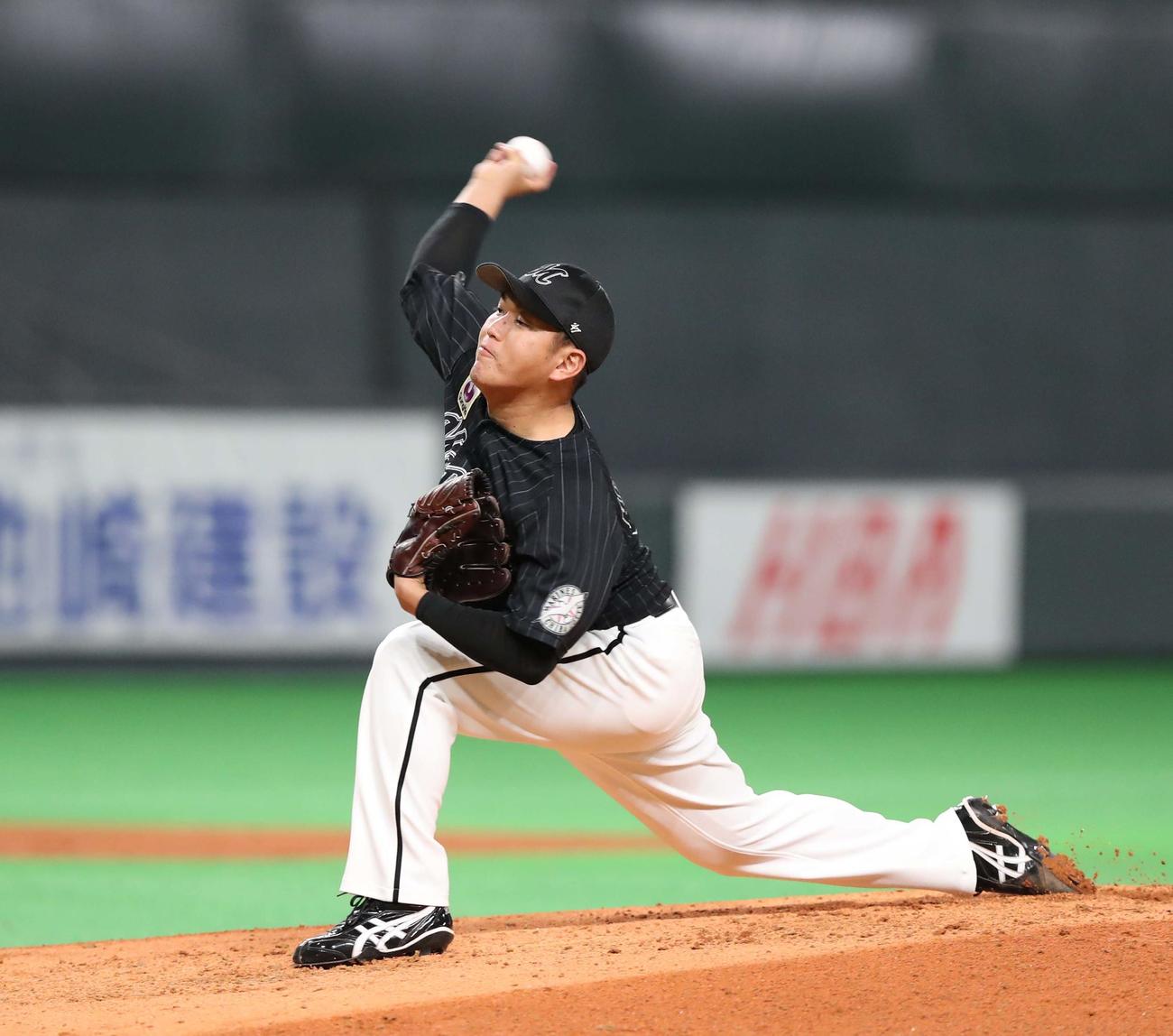日本ハム対ロッテ　2回途中登板の広畑（撮影・黒川智章）