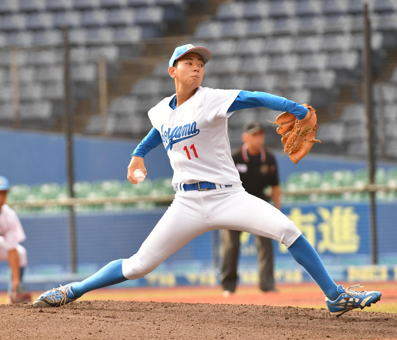 日大対青学大　先発した青学大・下村（撮影・柴田隆二）