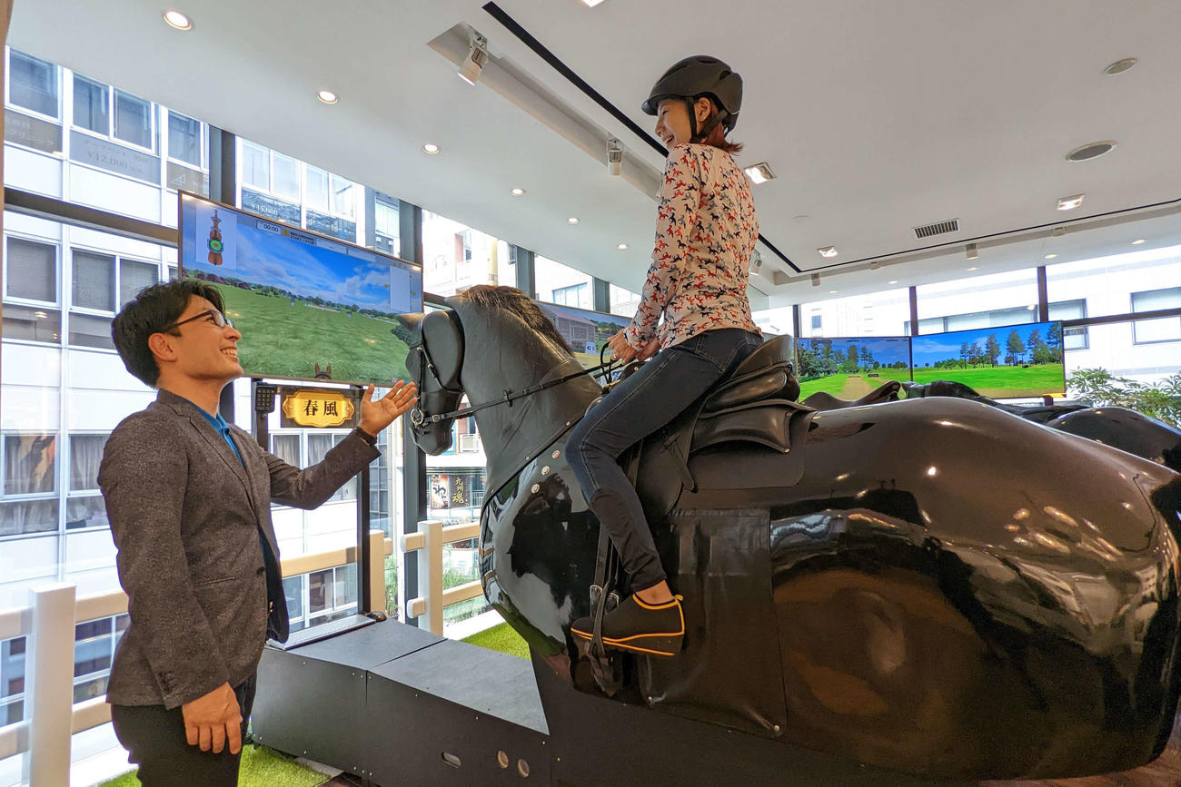 新球場に出店する「スタジオ型乗馬クラブ」のイメージ画像（（C）H．N．F提供）