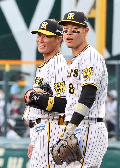 阪神】佐藤輝明アイブラックに糸井の背番号「7」先制打＆好捕と全力