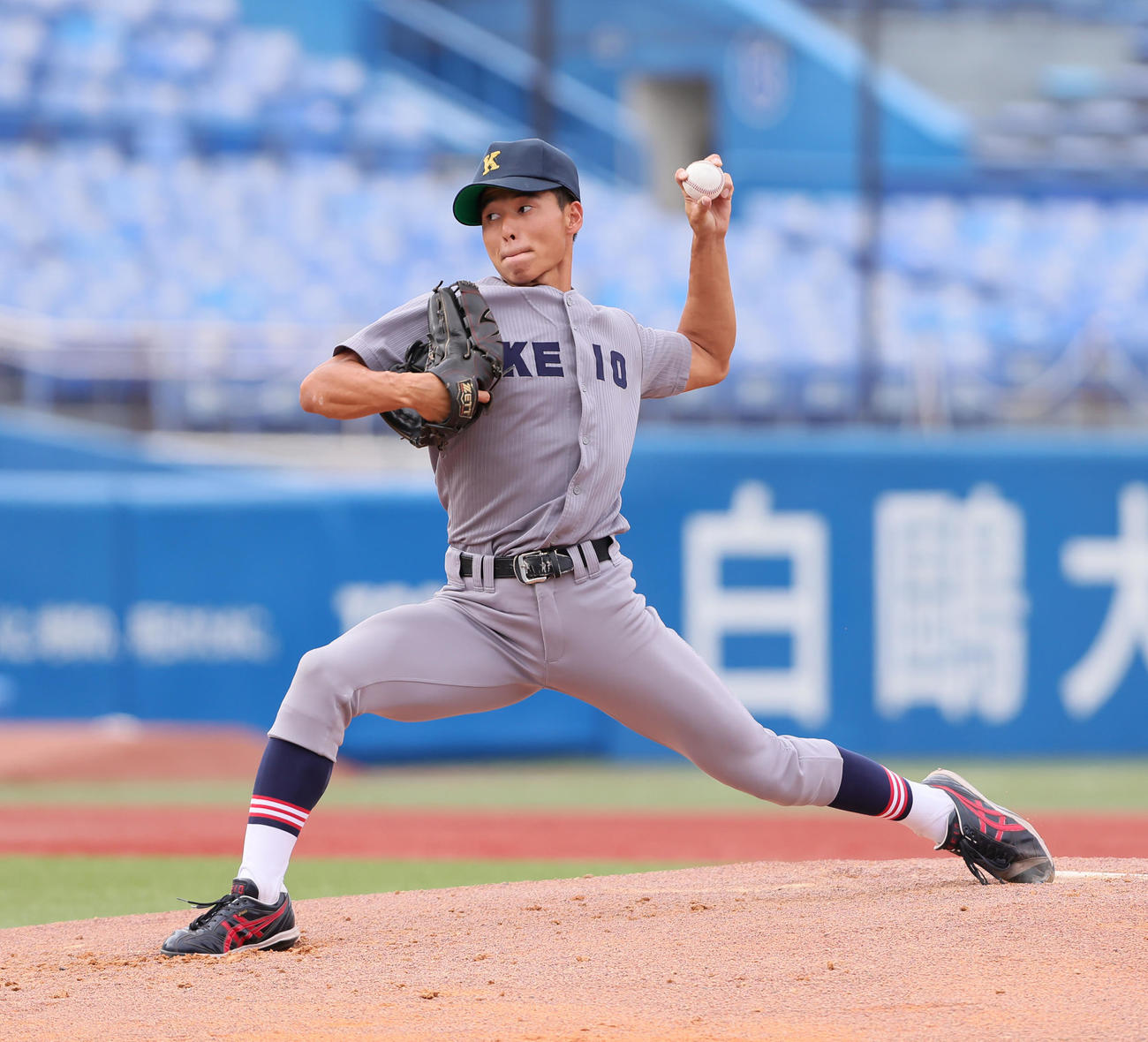 慶大対東大　慶大先発の増居（撮影・足立雅史）