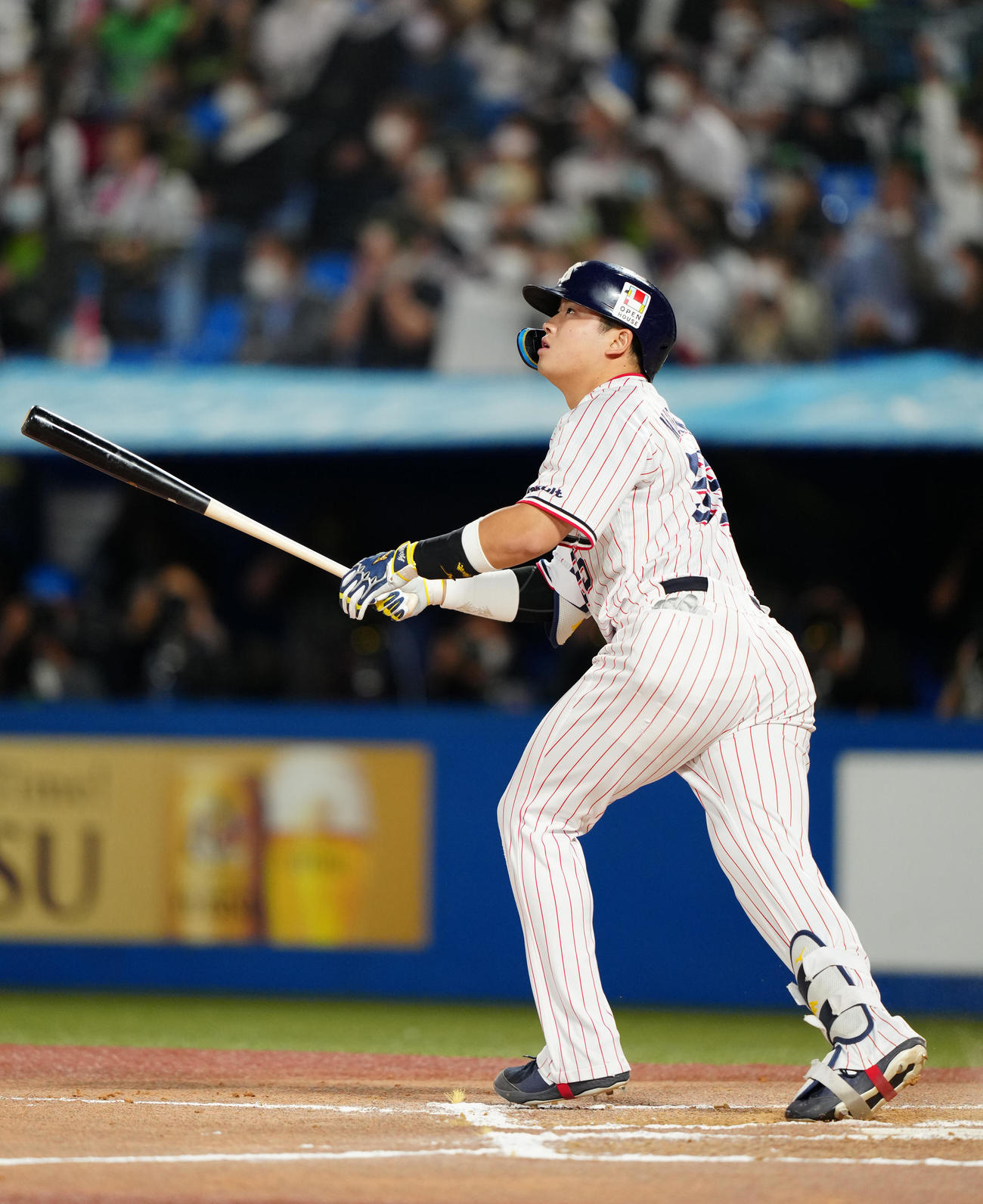 ヤクルト対中日　7回裏ヤクルト1死一塁、左飛に倒れる村上（撮影・江口和貴）