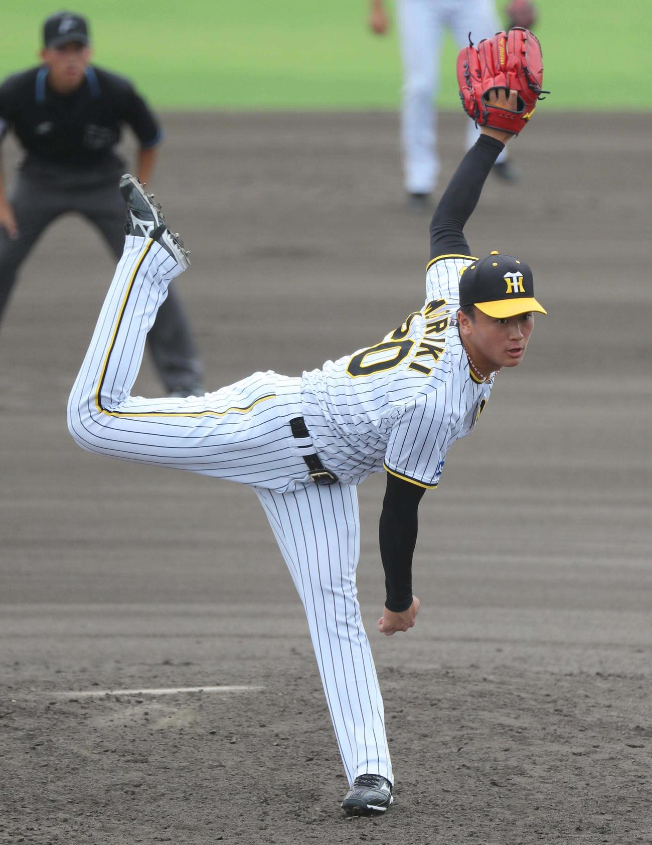 阪神対オリックス　6回表を無失点に抑えた森木（撮影・上田博志）