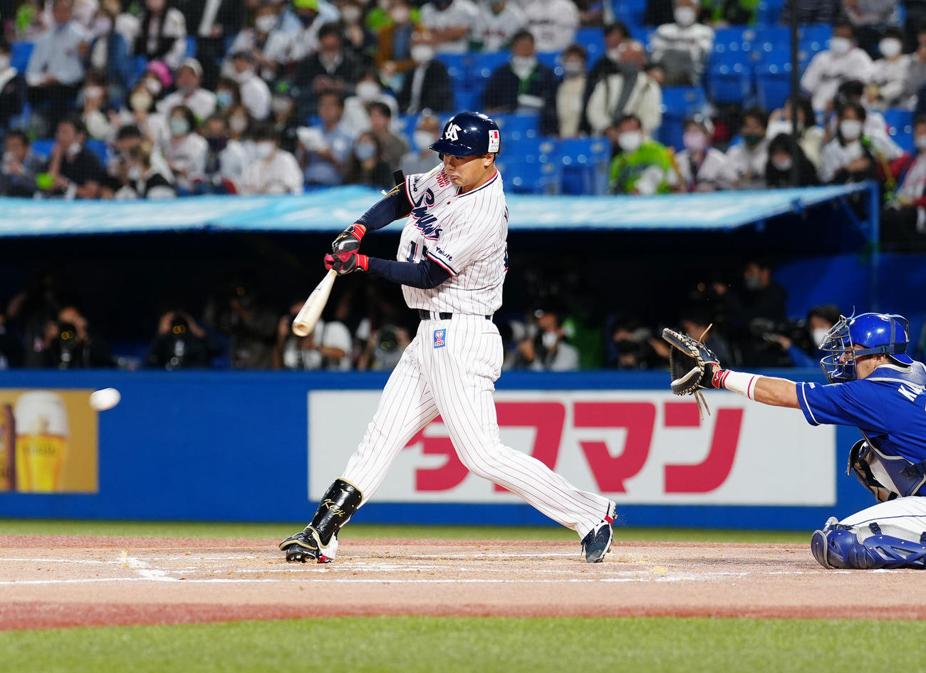 ヤクルト対中日　3回裏ヤクルト2死、内野安打でプロ初安打とする山下（撮影・江口和貴）