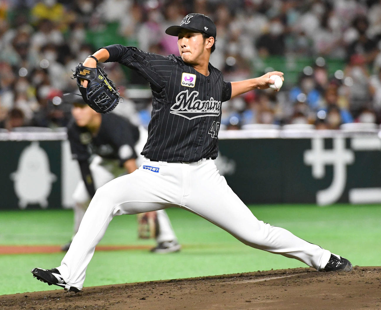 ソフトバンク対ロッテ　ロッテ先発の本前（撮影・岩下翔太）