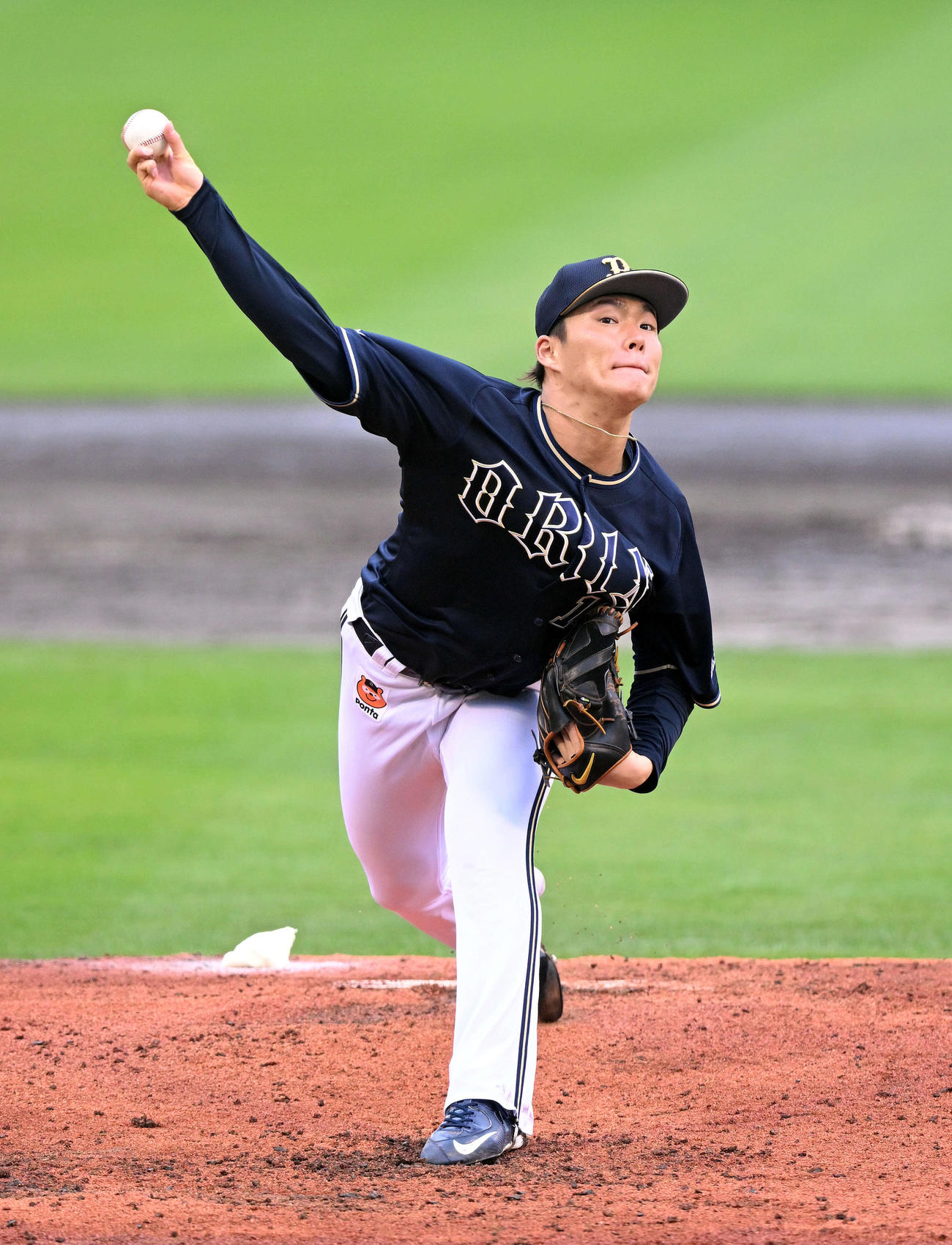 楽天対オリックス　先発で力投するオリックス山本（撮影・滝沢徹郎）