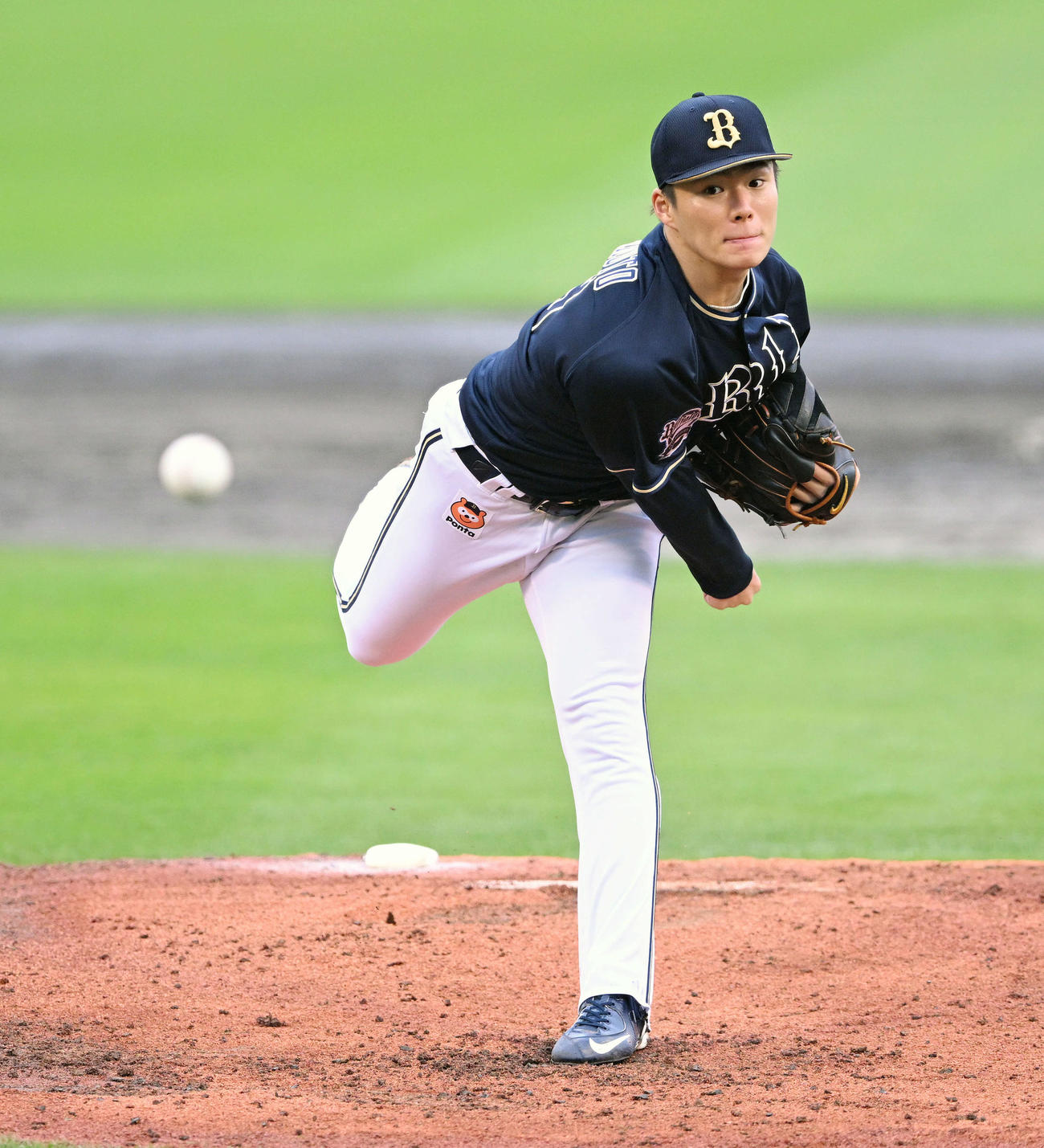 楽天対オリックス　先発で力投するオリックス山本（撮影・滝沢徹郎）