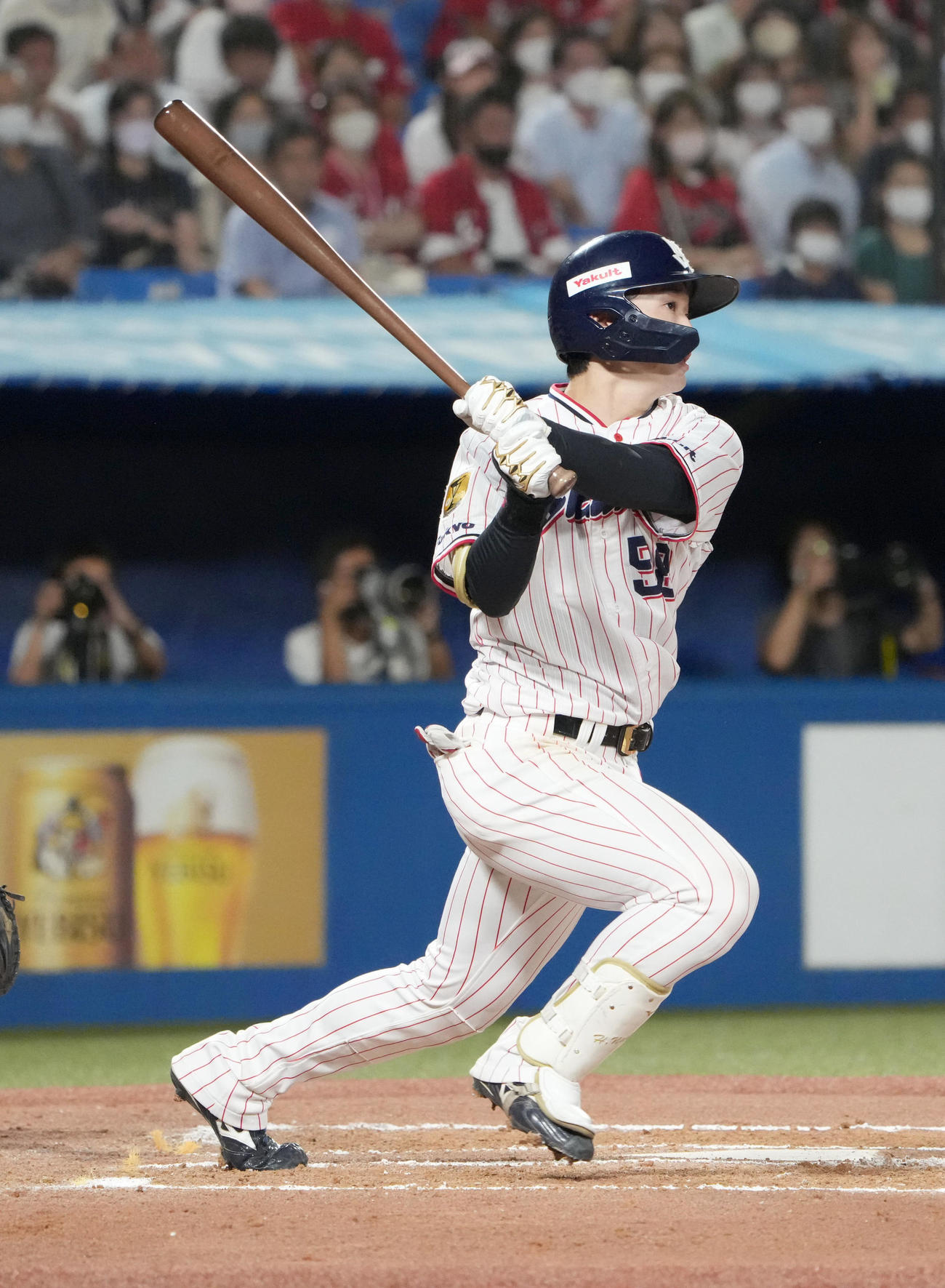 2022年9月9日、広島戦の6回裏ヤクルト2死一塁、長岡は右越えに勝ち越し2点本塁打を放つ