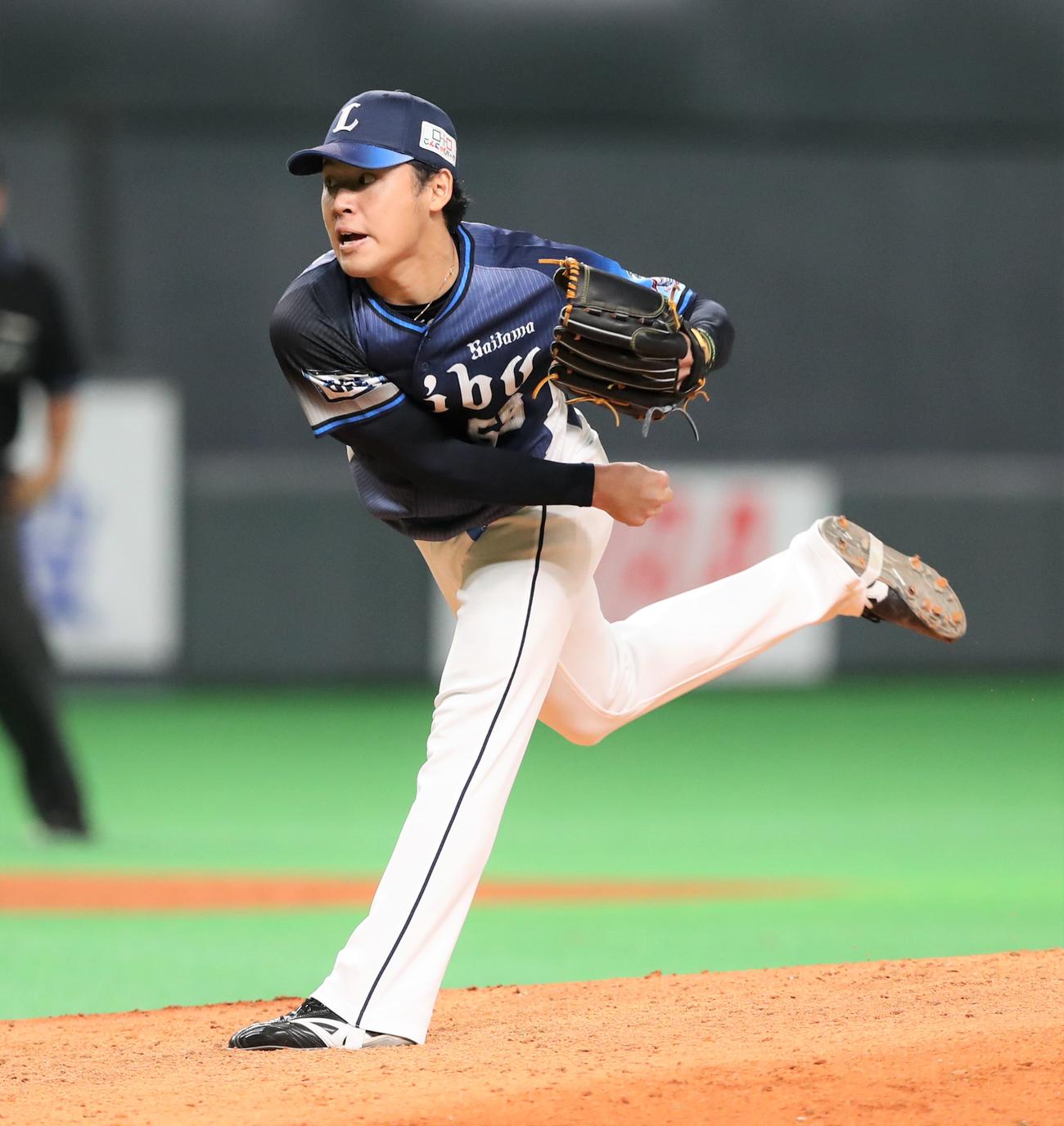 日本ハム対西武　7回途中登板の水上（撮影・黒川智章）