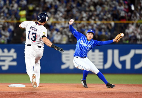 丸山和郁のサヨナラ打でヤクルト２連覇達成 ｍ２ヤクルト ２位dena ライブ詳細 プロ野球ライブ速報写真ニュース 日刊スポーツ