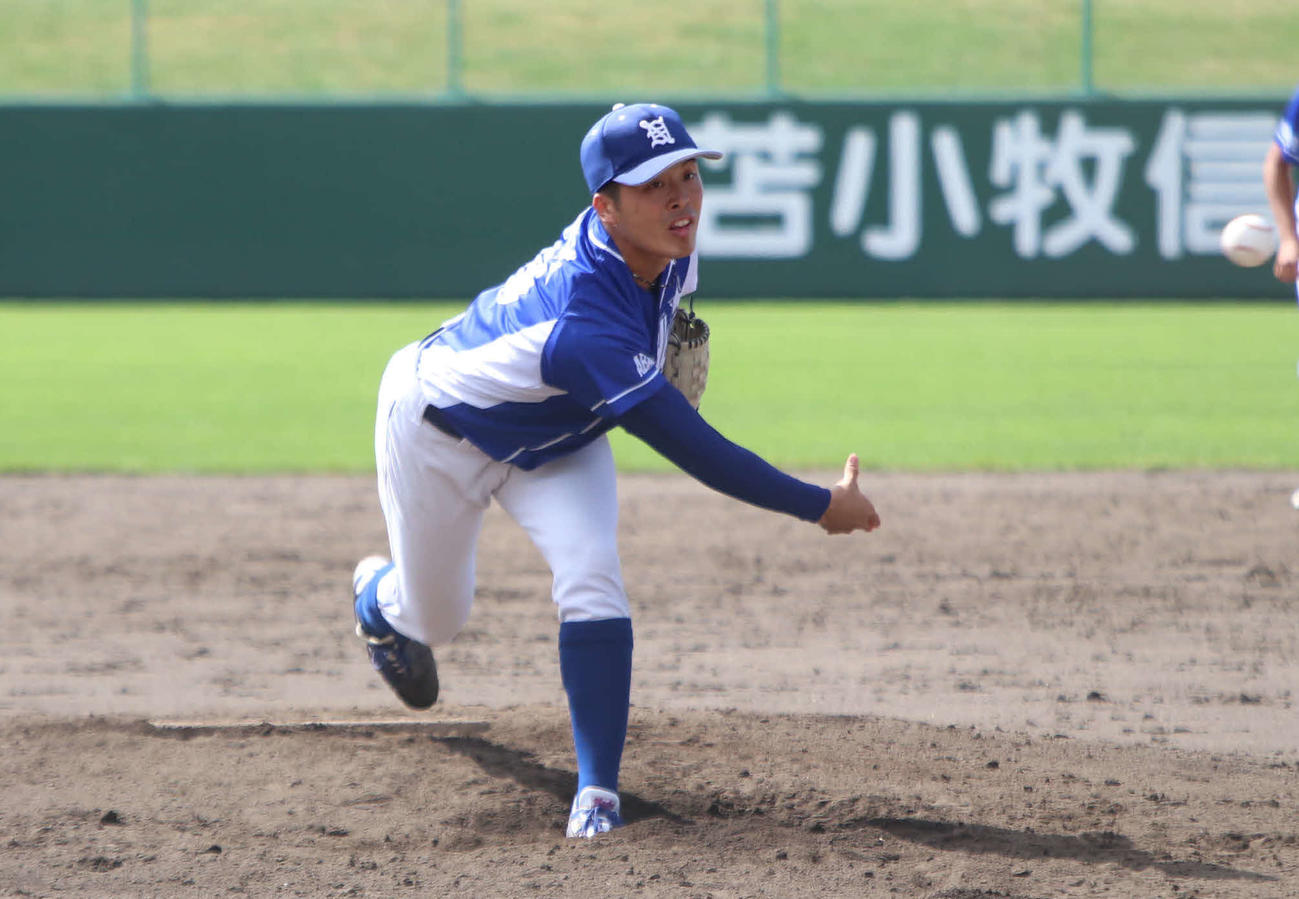 東農大北海道対函館大　2番手で登板した東農大北海道・伊藤茉（撮影・山崎純一）