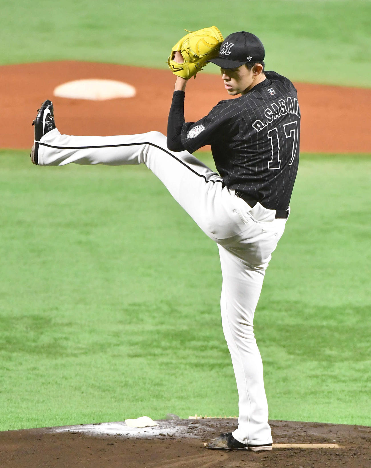 ソフトバンク対ロッテ　ロッテ先発の佐々木朗（撮影・岩下翔太）