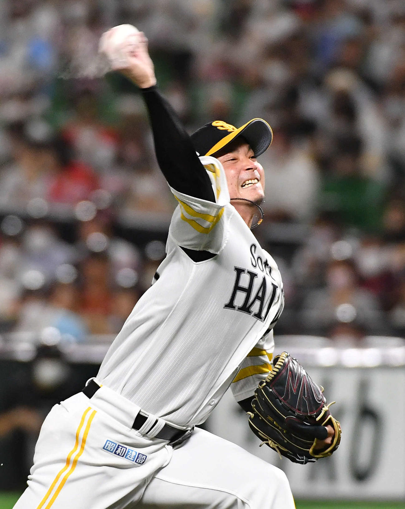 ソフトバンク対ロッテ　ソフトバンク先発の東浜（撮影・岩下翔太）