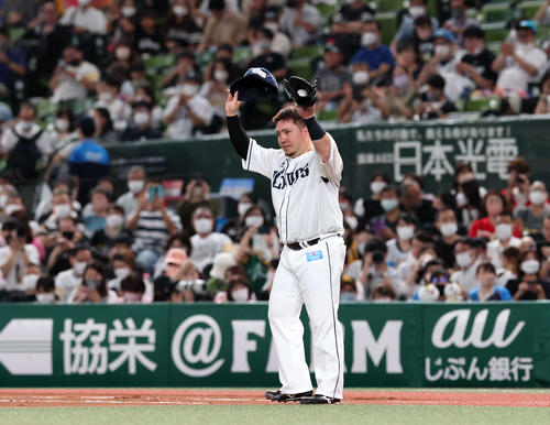 西武 どすこーい 山川穂高３年ぶり３度目40号 40本という数字はずっと意識していました プロ野球写真ニュース 日刊スポーツ