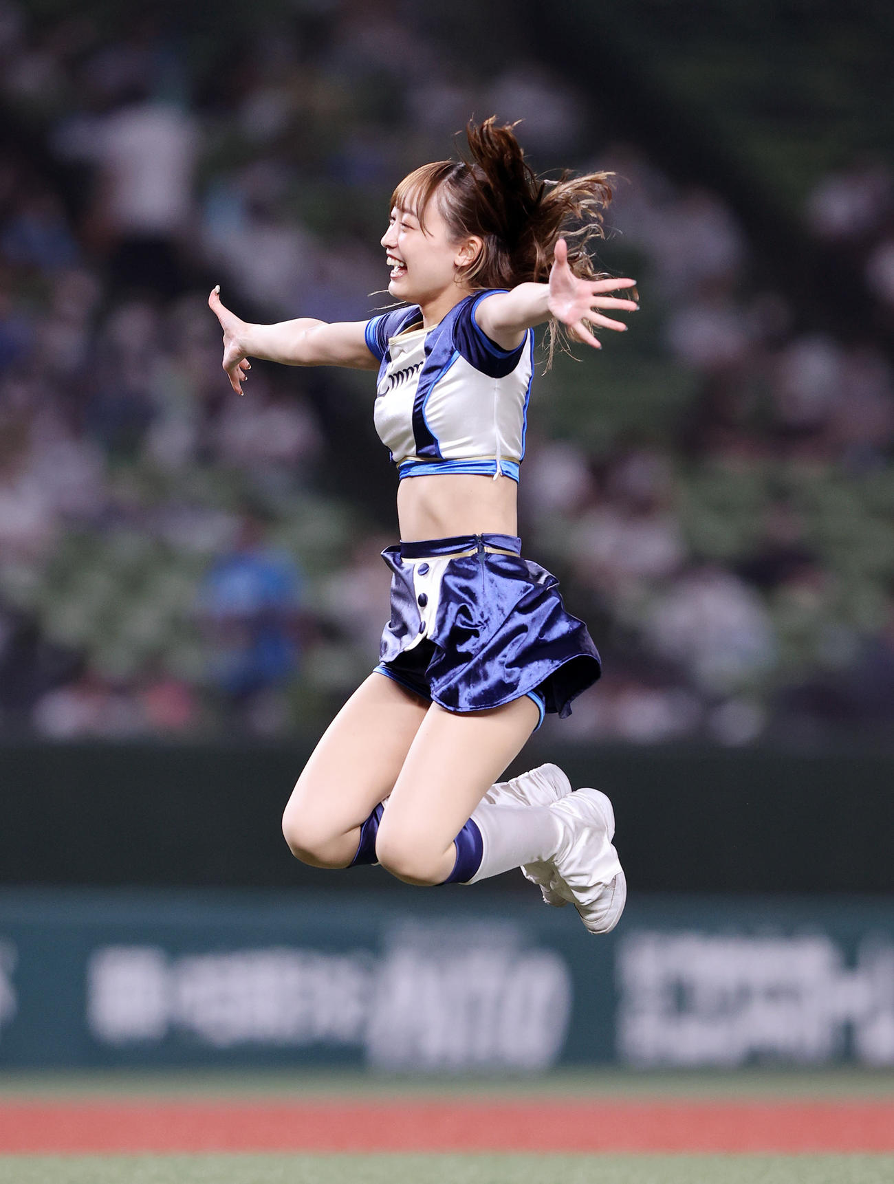 西武の公式パフォーマンスチーム「bluelegends」（ブルーレジェンズ）