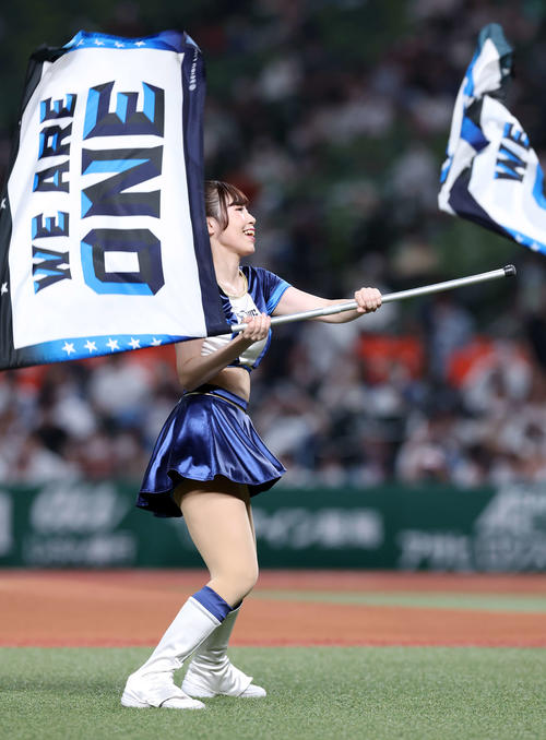 西武の公式パフォーマンスチーム「bluelegends」（ブルーレジェンズ）