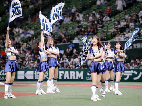 西武の公式パフォーマンスチーム「bluelegends」（ブルーレジェンズ）