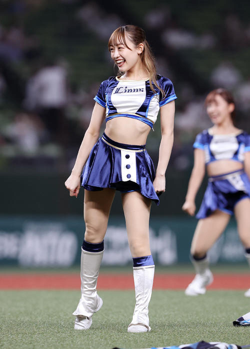 西武の公式パフォーマンスチーム「bluelegends」（ブルーレジェンズ）