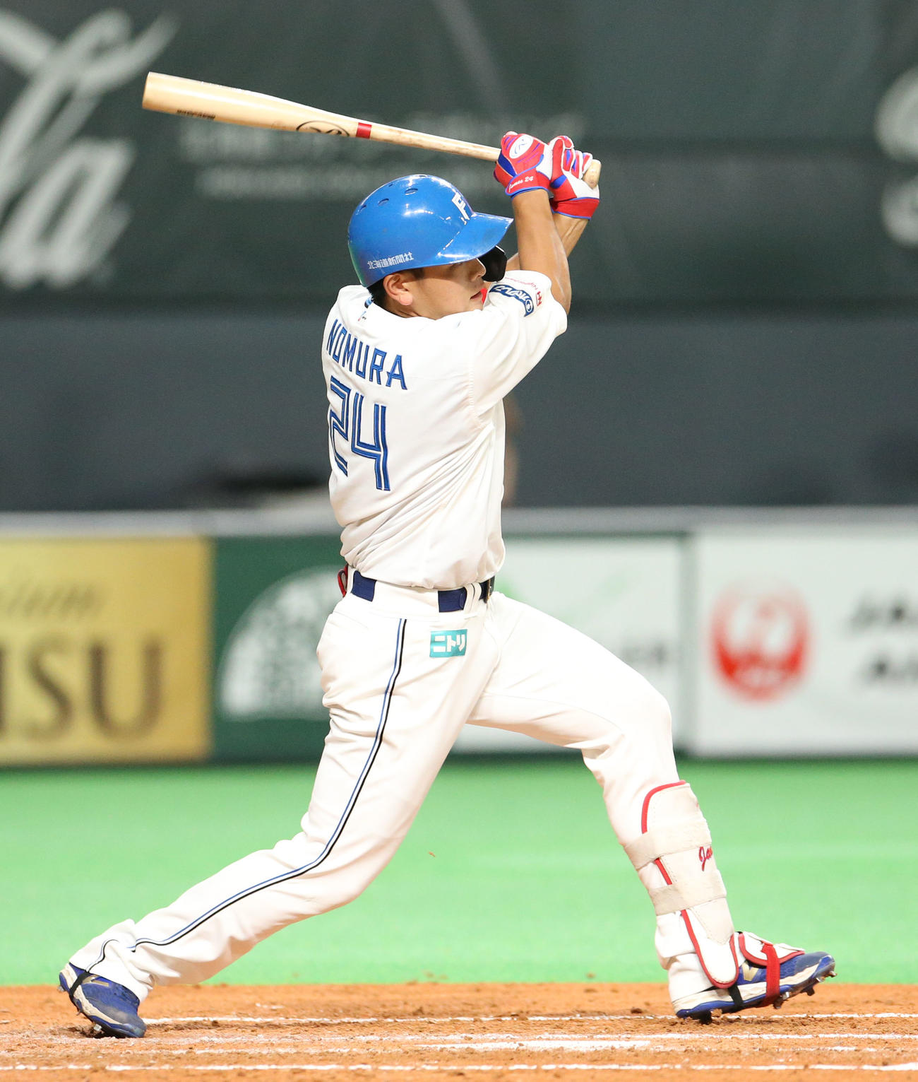 日本ハム対ロッテ　3回裏日本ハム無死三塁、野村は左前適時打を放つ（撮影・佐藤翔太）