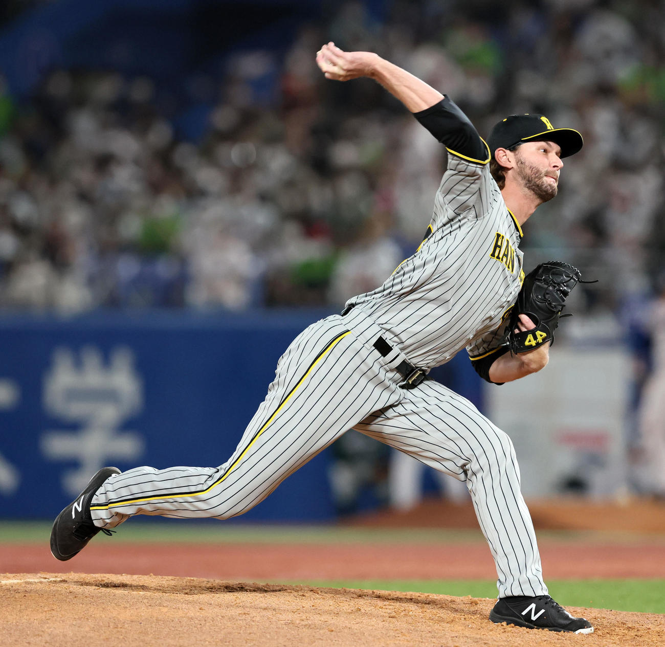 ヤクルト対阪神　7回裏、阪神3番手で登板するケラー（撮影・加藤哉）