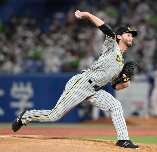 ヤクルト対阪神　7回裏、阪神3番手で登板するケラー（撮影・加藤哉）