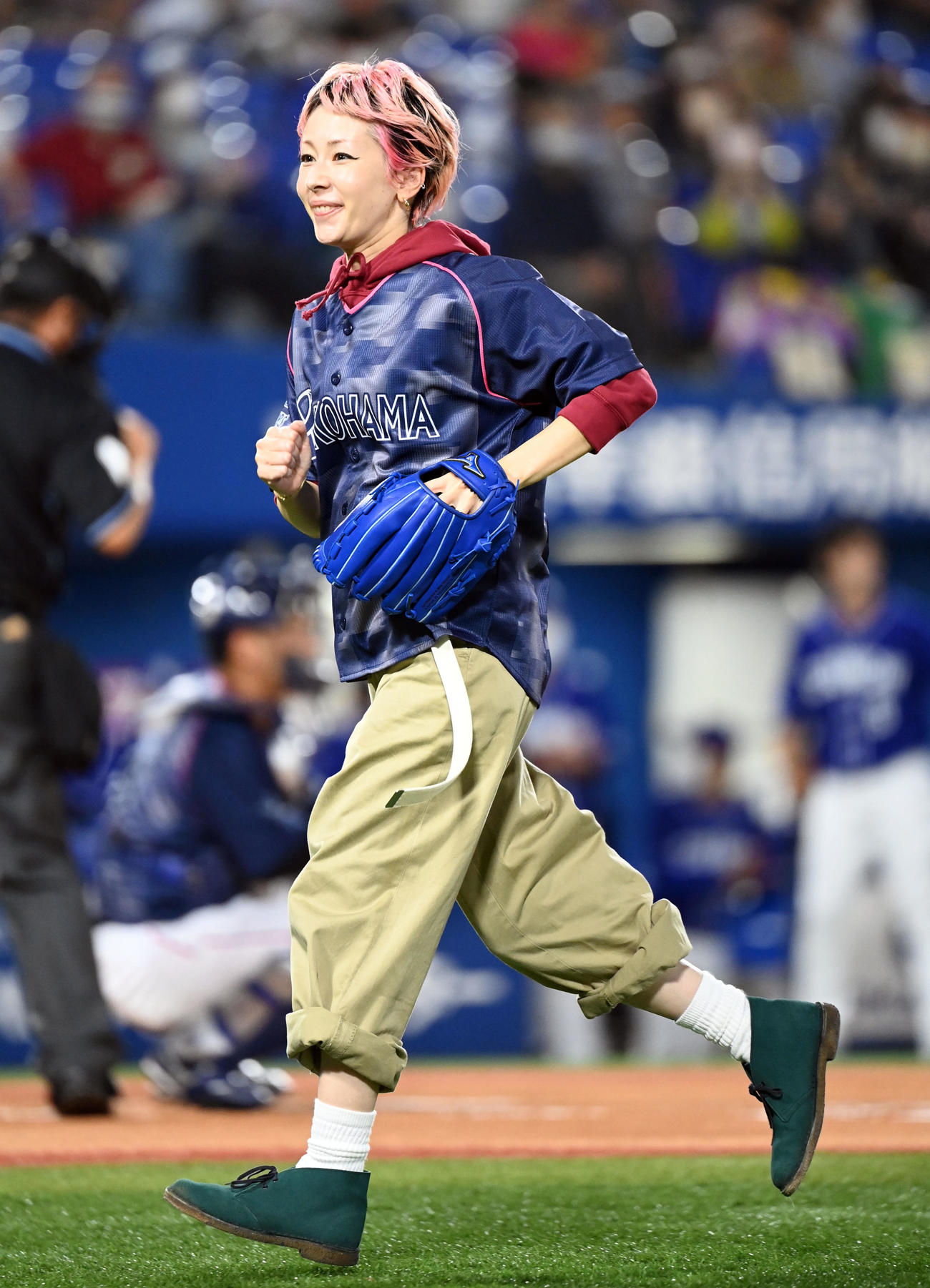 DeNA対中日　始球式を務めた木村カエラ（撮影・たえ見朱実）