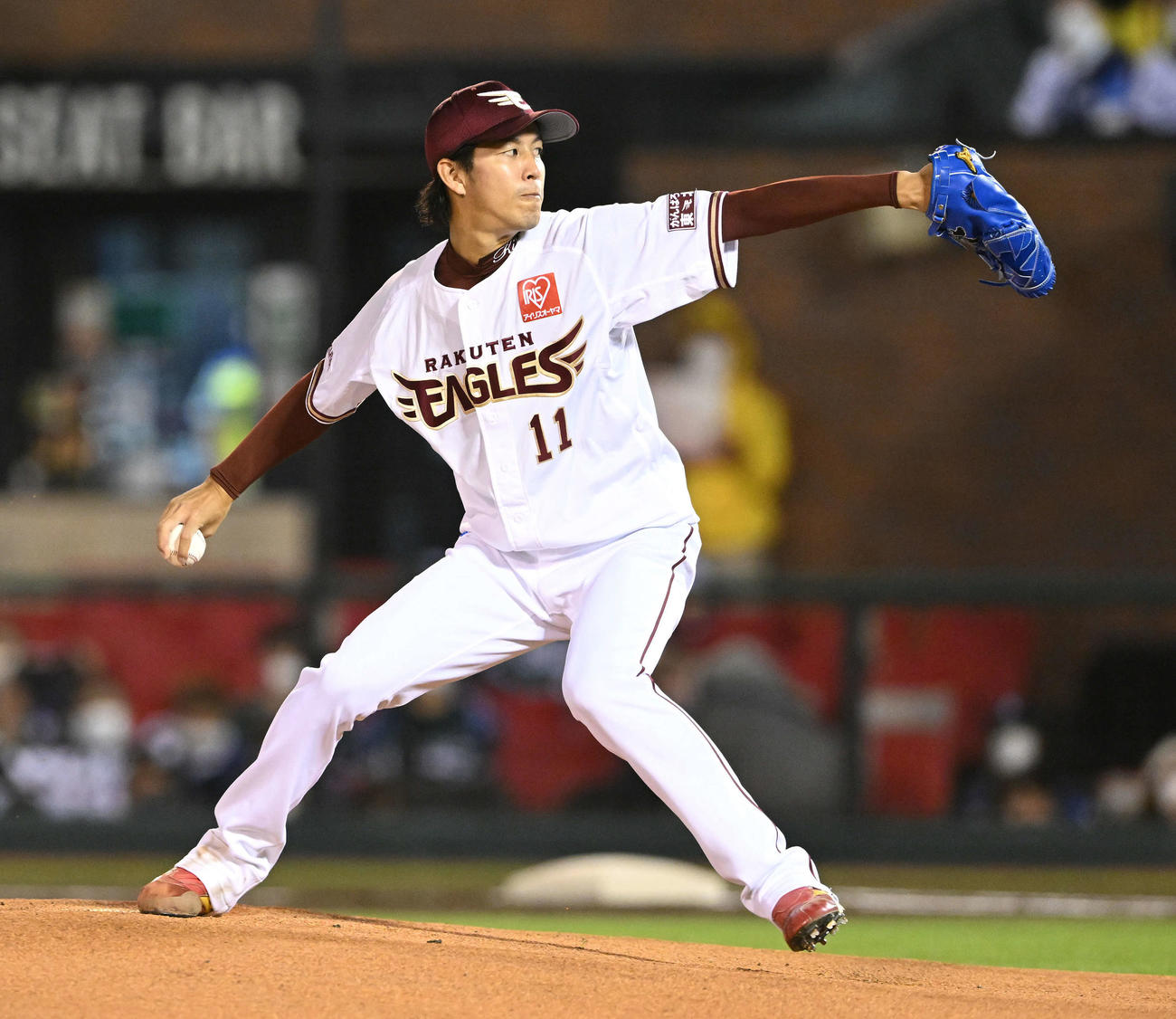 楽天対西武　楽天先発の岸（撮影・滝沢徹郎）