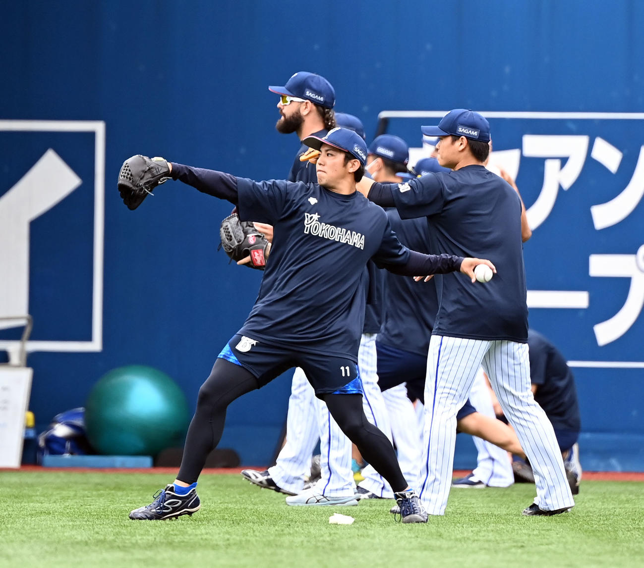 DeNA対中日　1軍に合流したDeNA東（撮影・たえ見朱実）