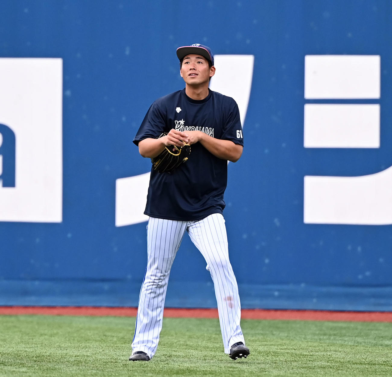 DeNA対中日　1軍に合流したDeNA蝦名（撮影・たえ見朱実）