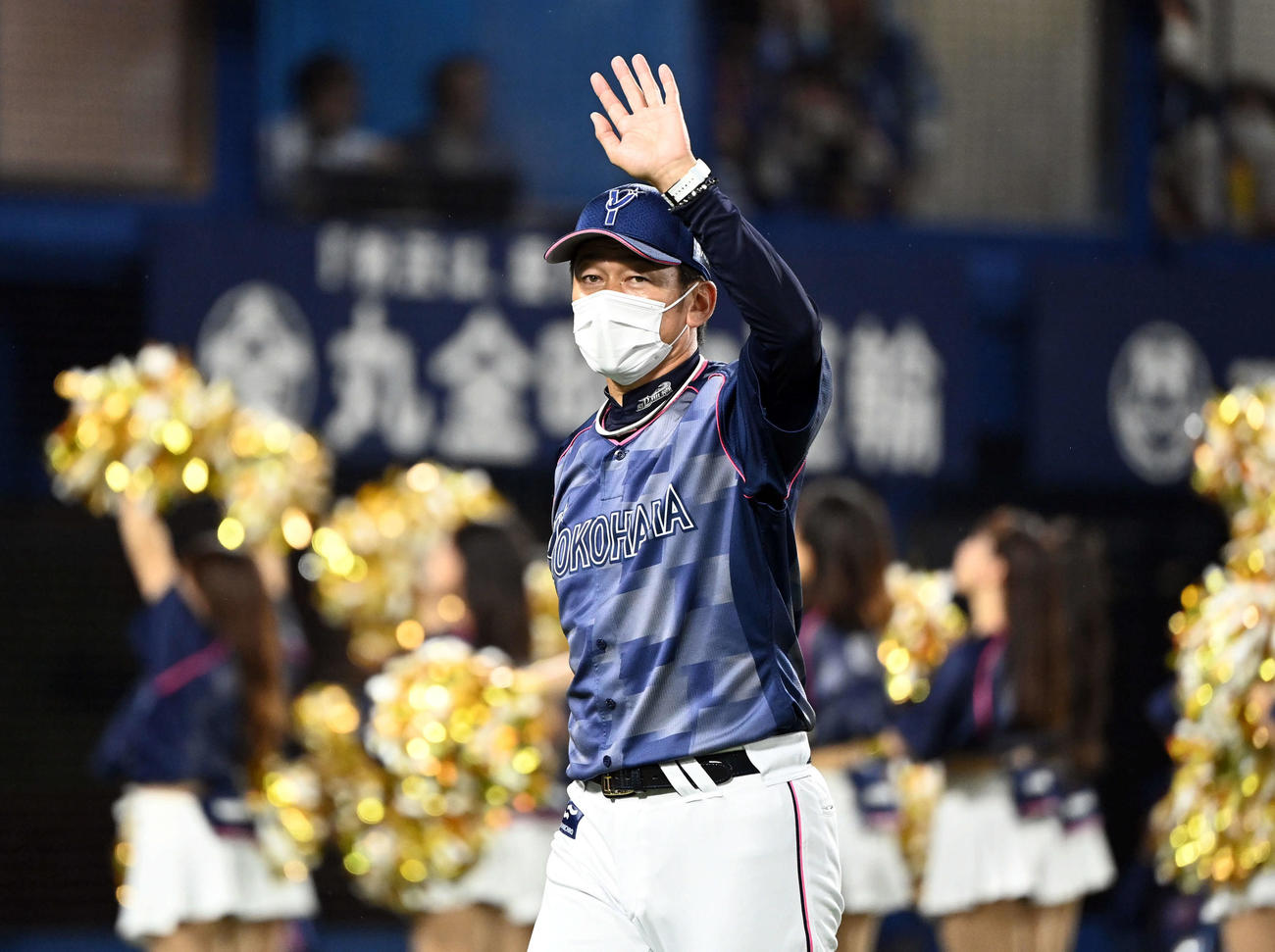 DeNA対中日　中日に勝利し笑顔を見せるDeNA三浦監督（撮影・たえ見朱実）