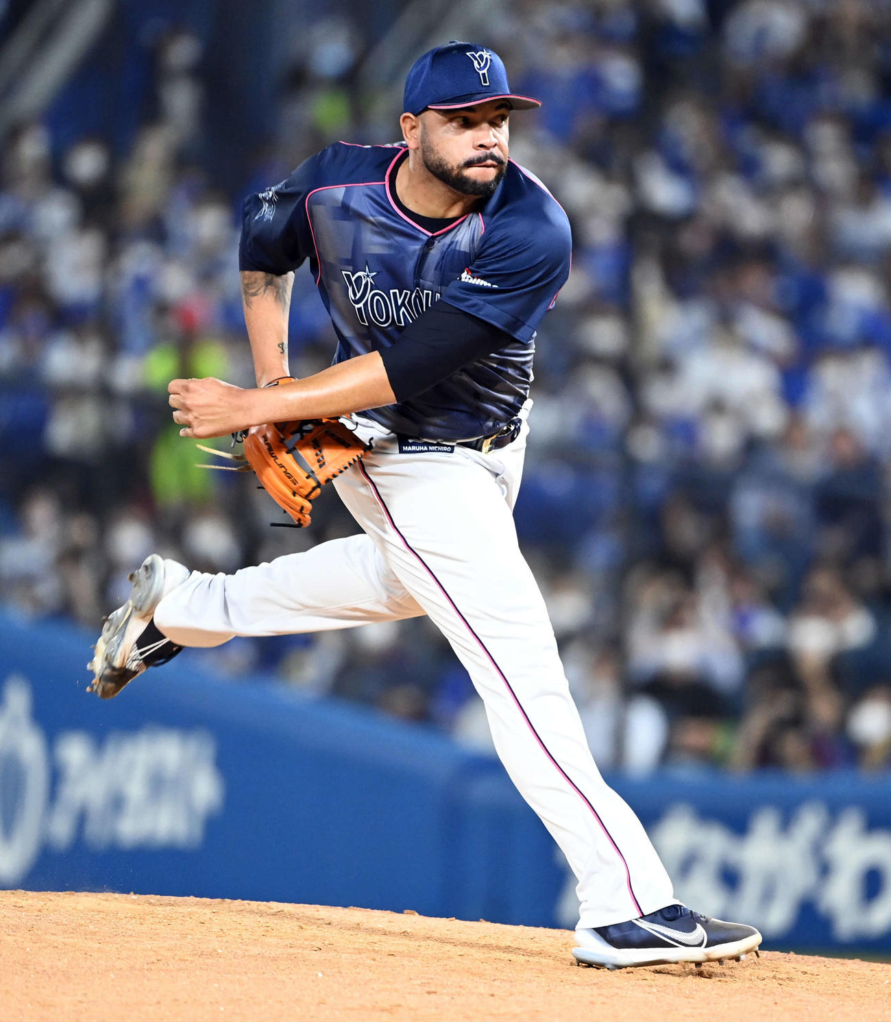 DeNA対中日　8回からマウンドに上がったDeNAエドウィン・エスコバー（撮影・たえ見朱実）