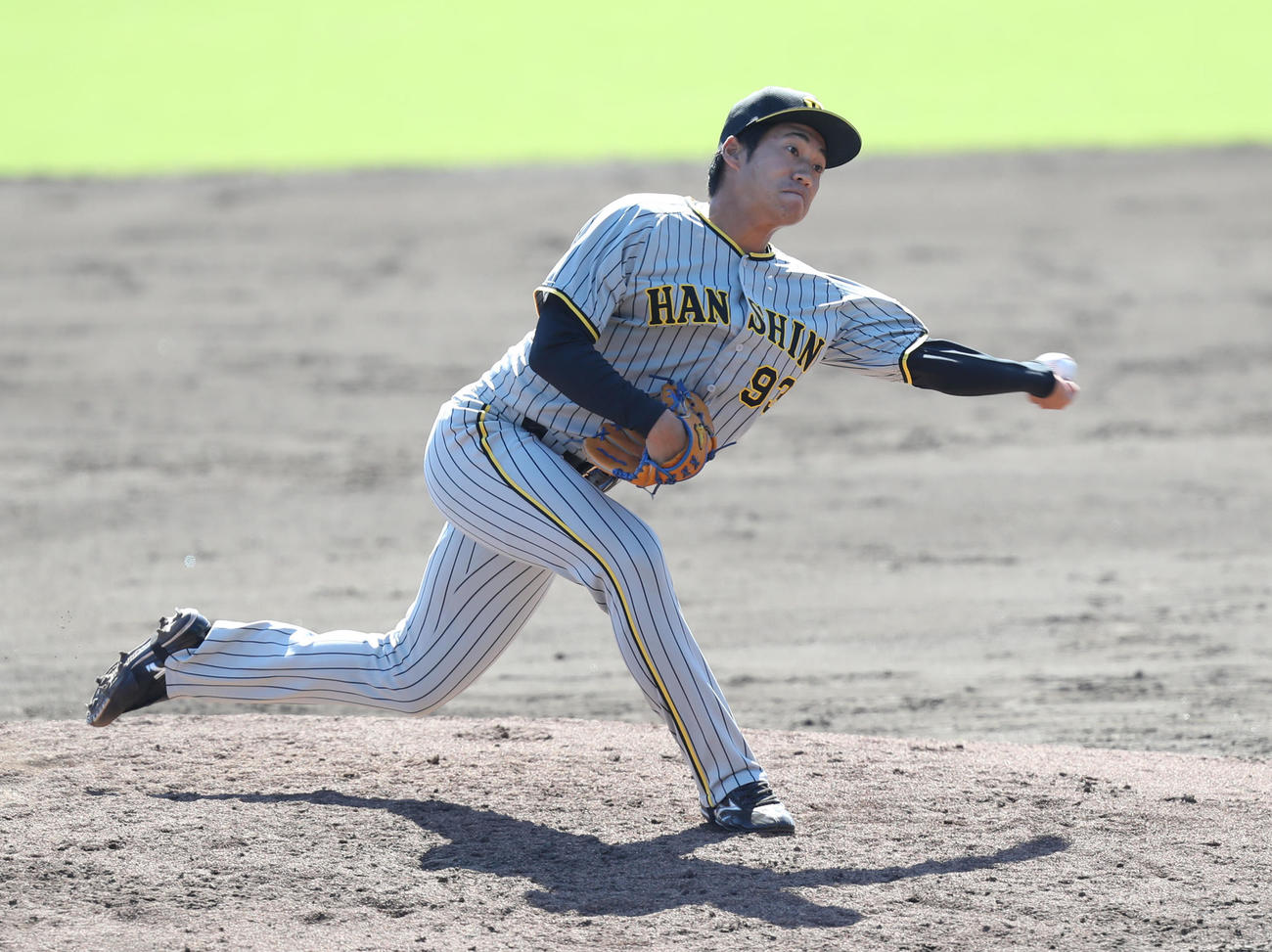 4回裏途中から登板した岩田将貴（撮影・屋方直哉）