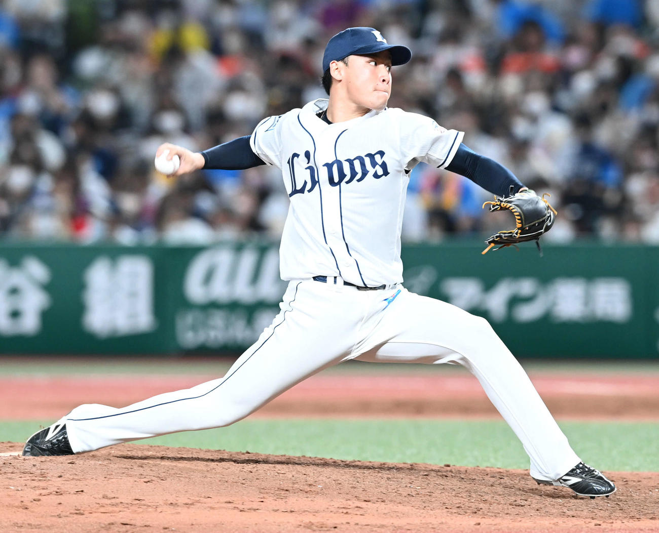西武対ソフトバンク　西武2番手で登板する水上（撮影・山崎安昭）