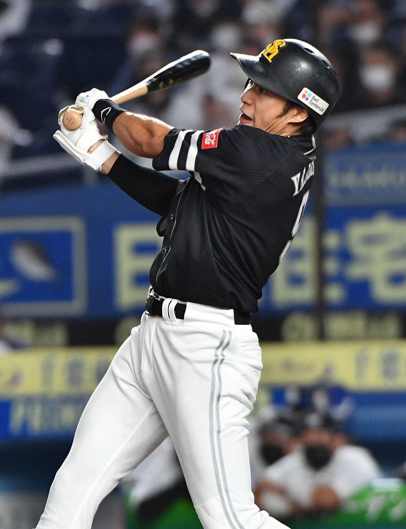 ロッテ対ソフトバンク　4回表ソフトバンク無死、柳田は左越え本塁打を放つ（撮影・岩下翔太）