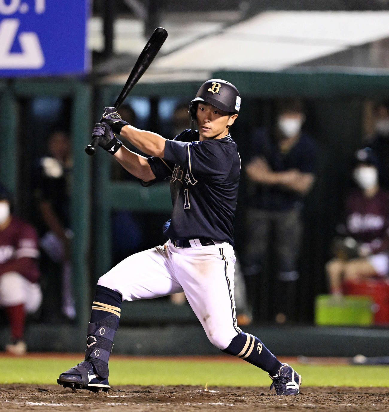 5回表オリックス無死満塁、決勝の2点適時打を放った福田周平（撮影・滝沢徹郎）