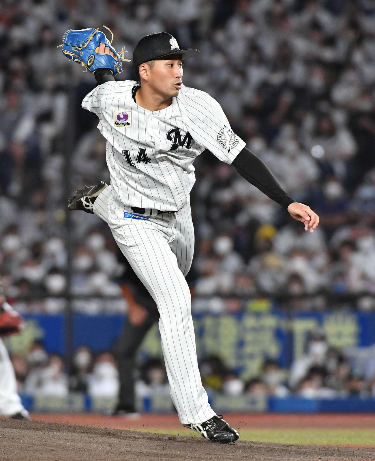 ロッテ対ソフトバンク　力投するロッテ先発の小島（2022年10月2日）