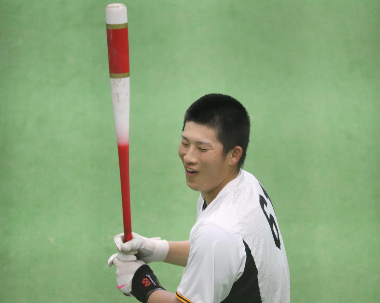 ジャイアンツ球場での練習で汗を流す巨人増田陸（撮影・小早川宗一郎）