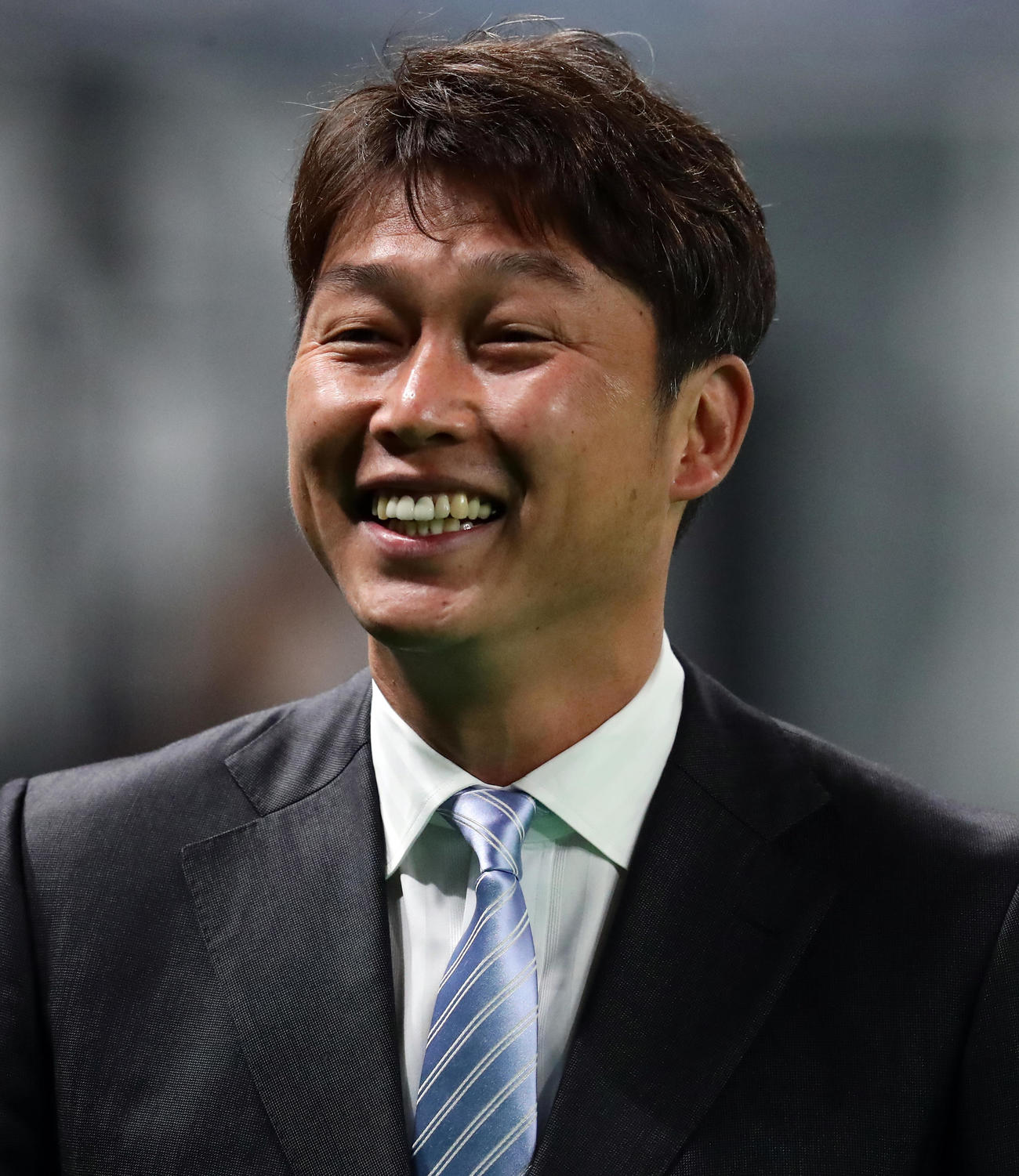新井貴浩氏（19年6月撮影）