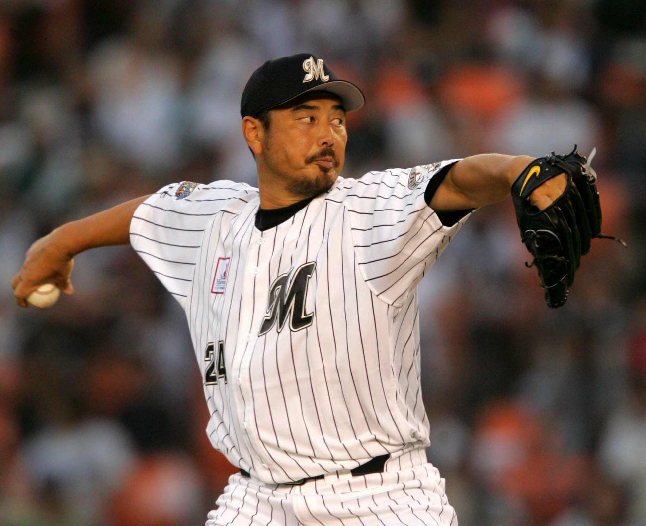 ロッテ時代の吉井理人（右）（07年7月31日撮影）