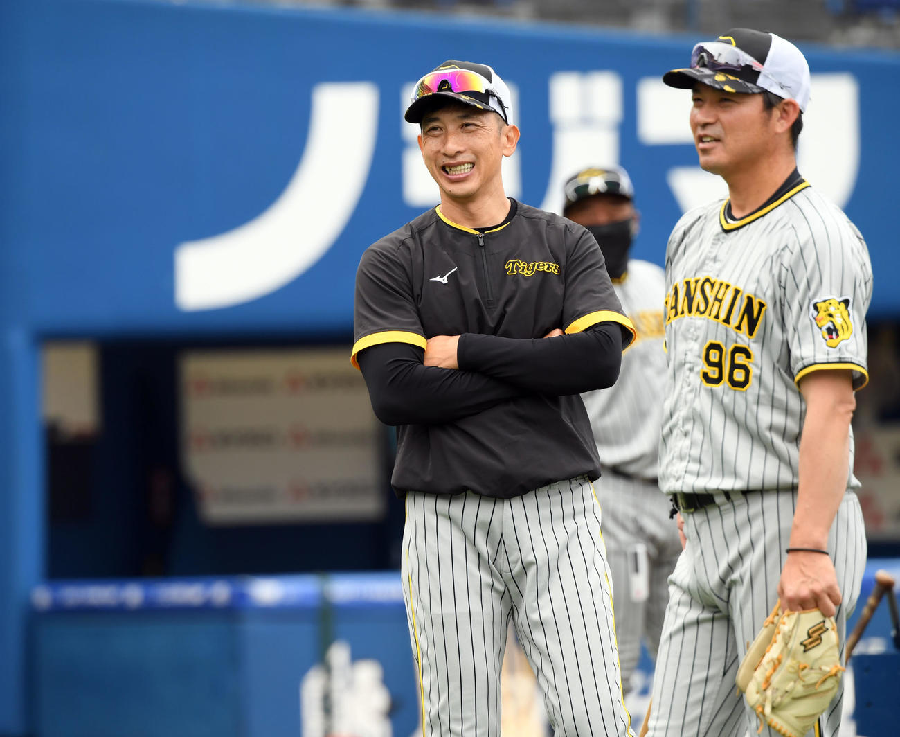 DeNA対阪神　練習中、笑顔を見せる阪神矢野燿大監督（撮影・たえ見朱実）