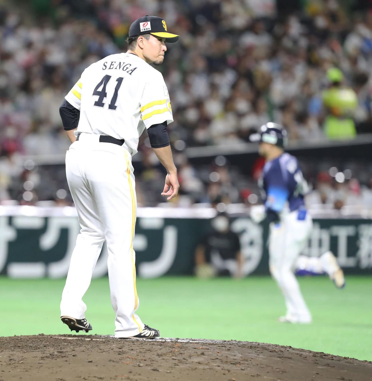ソフトバンク対西武　6回表西武2死、千賀は森に右本塁打を浴びる（撮影・屋方直哉）