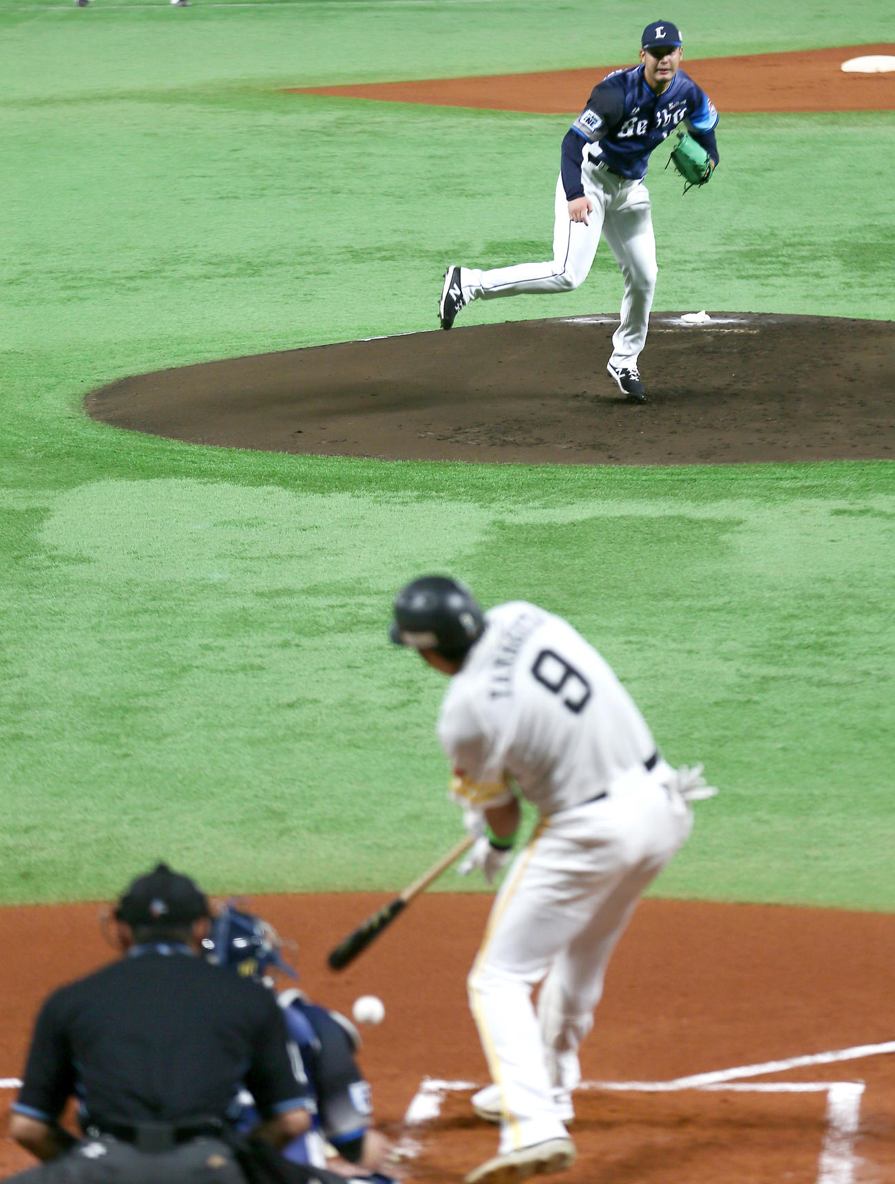 ソフトバンク対西武　1回裏ソフトバンク2死、高橋は柳田を空振り三振に仕留める（撮影・上山淳一）