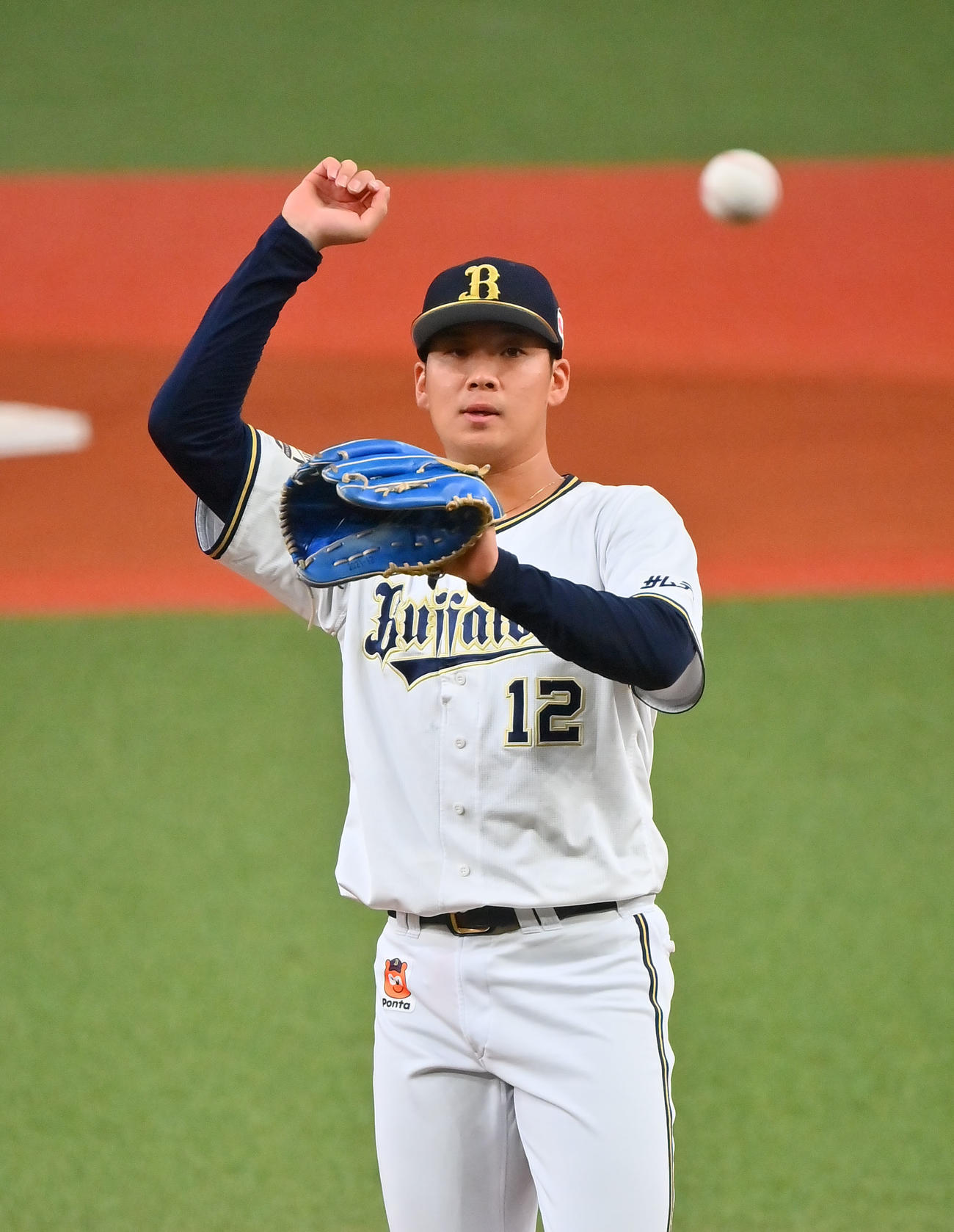 紅白戦　2回を投げ無失点に抑える白組のオリックス山下（撮影・和賀正仁）