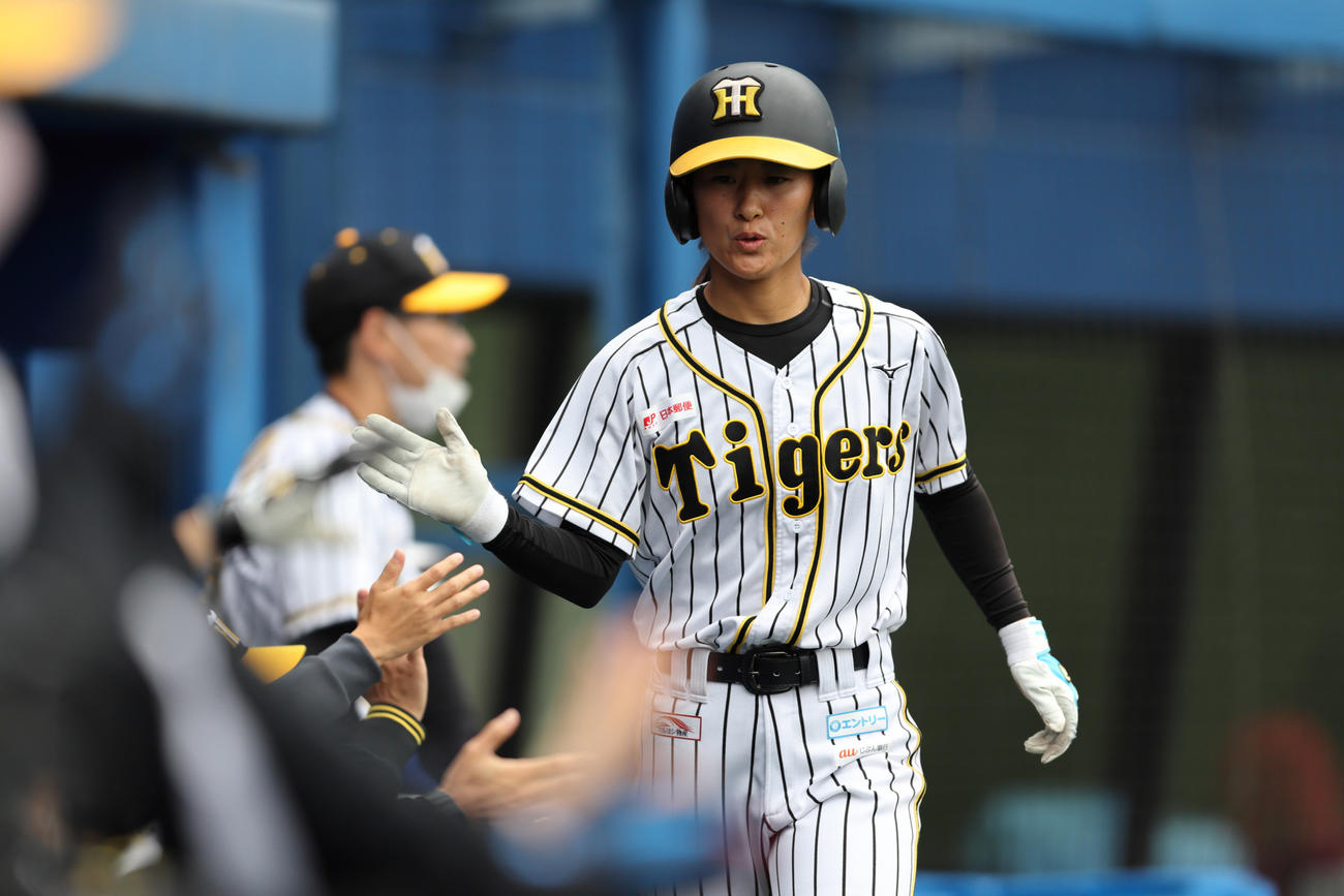 全日本女子硬式野球選手権2回戦　京都両洋対阪神タイガースWomen　タイガースWomenは初戦となる京都両洋高との2回戦を5回7－0でコールド勝ちし好発進する（阪神タイガースWomen提供）