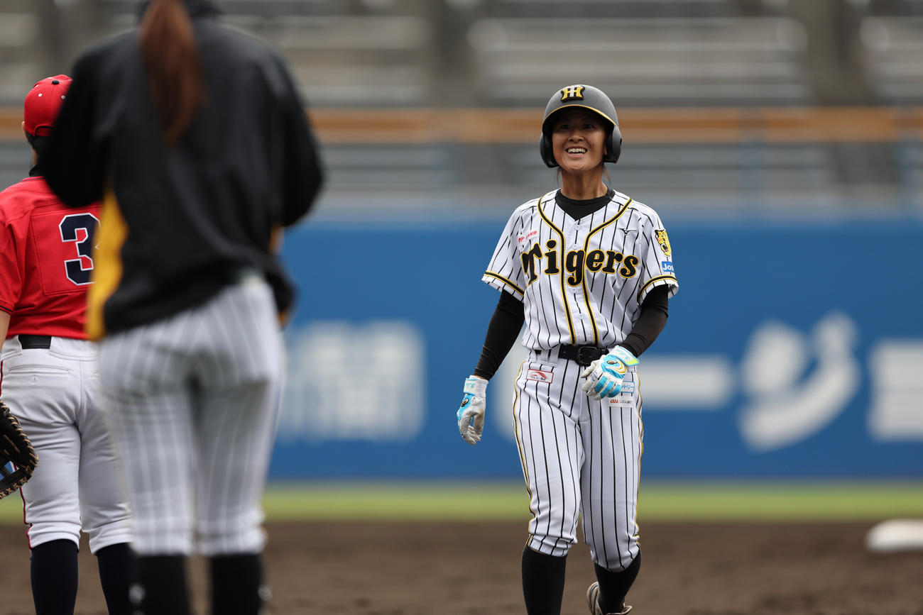 全日本女子硬式野球選手権2回戦　京都両洋対阪神タイガースWomen　タイガースWomenは初戦となる京都両洋高との2回戦を5回7－0でコールド勝ちし好発進する（阪神タイガースWomen提供）