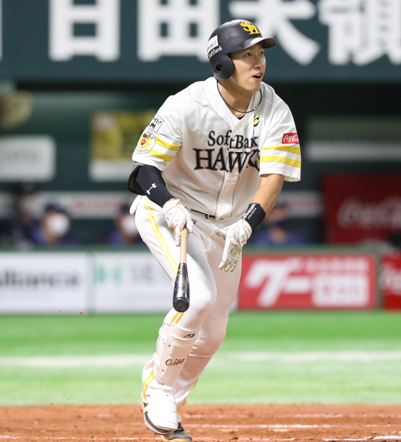 ソフトバンク対西武　3回裏ソフトバンク2死満塁、柳田は右越えの満塁本塁打を放つ（撮影・屋方直哉）