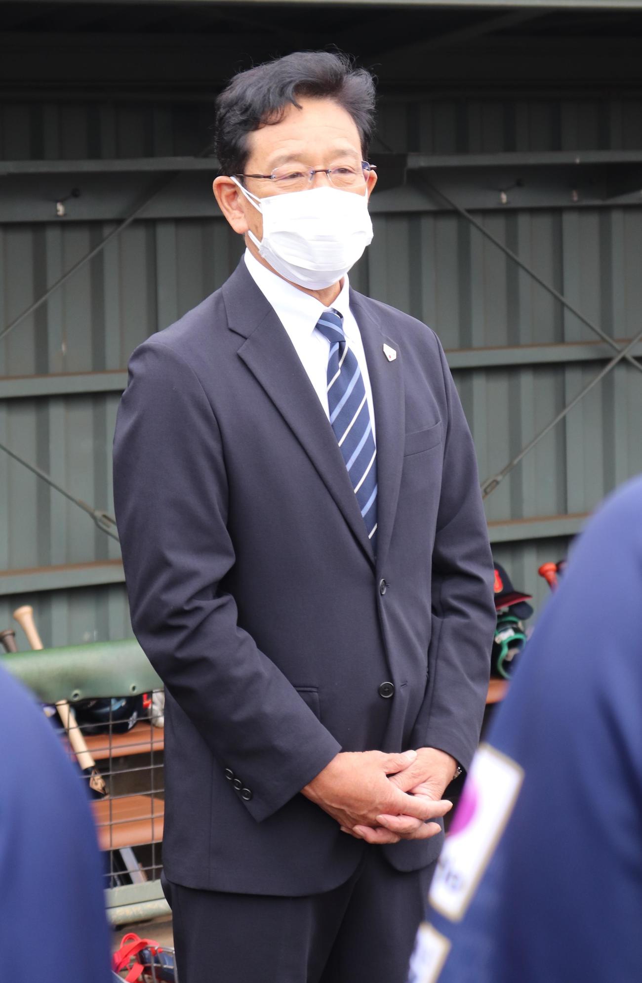 U23日本代表を激励する侍ジャパン栗山監督（撮影・古川真弥）