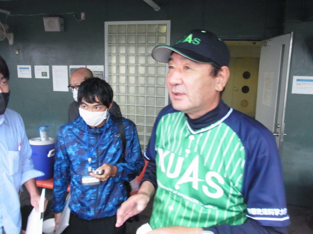 20年1月1日の監督就任後、初のリーグ優勝を飾った京都先端科学大・中島監督