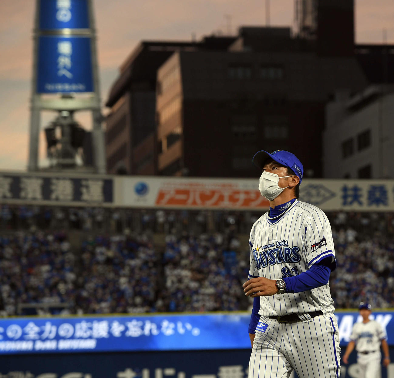DeNA対阪神　阪神に敗れCSファーストステージ敗退となったDeNA三浦監督（撮影・たえ見朱実）